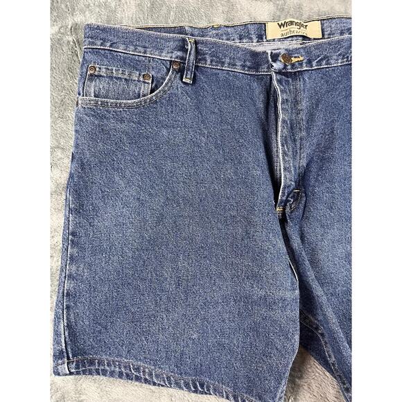 Wrangler Authentics Men’s Denim Jean Shorts Size 42 Relaxed Fit Blue - Picture 6 of 9